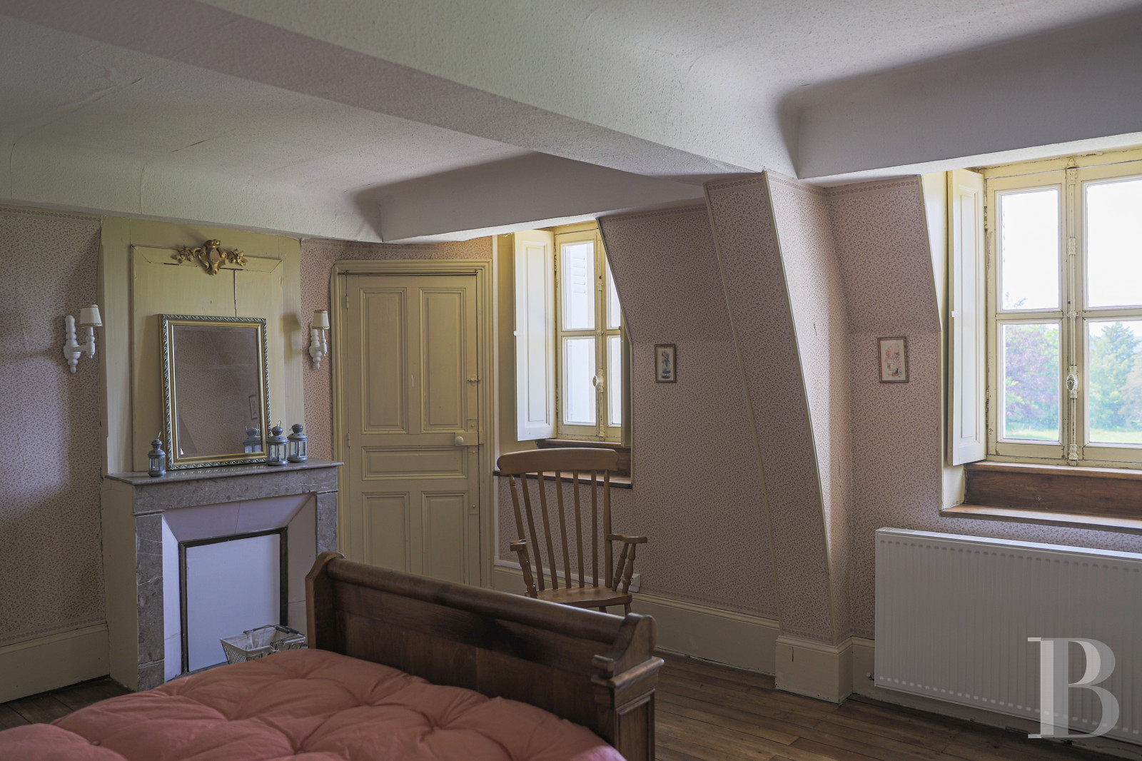 A 19th century chateau and surrounding park available for film projects in Saône-et-Loire, in the south of Morvan - photo  n°19